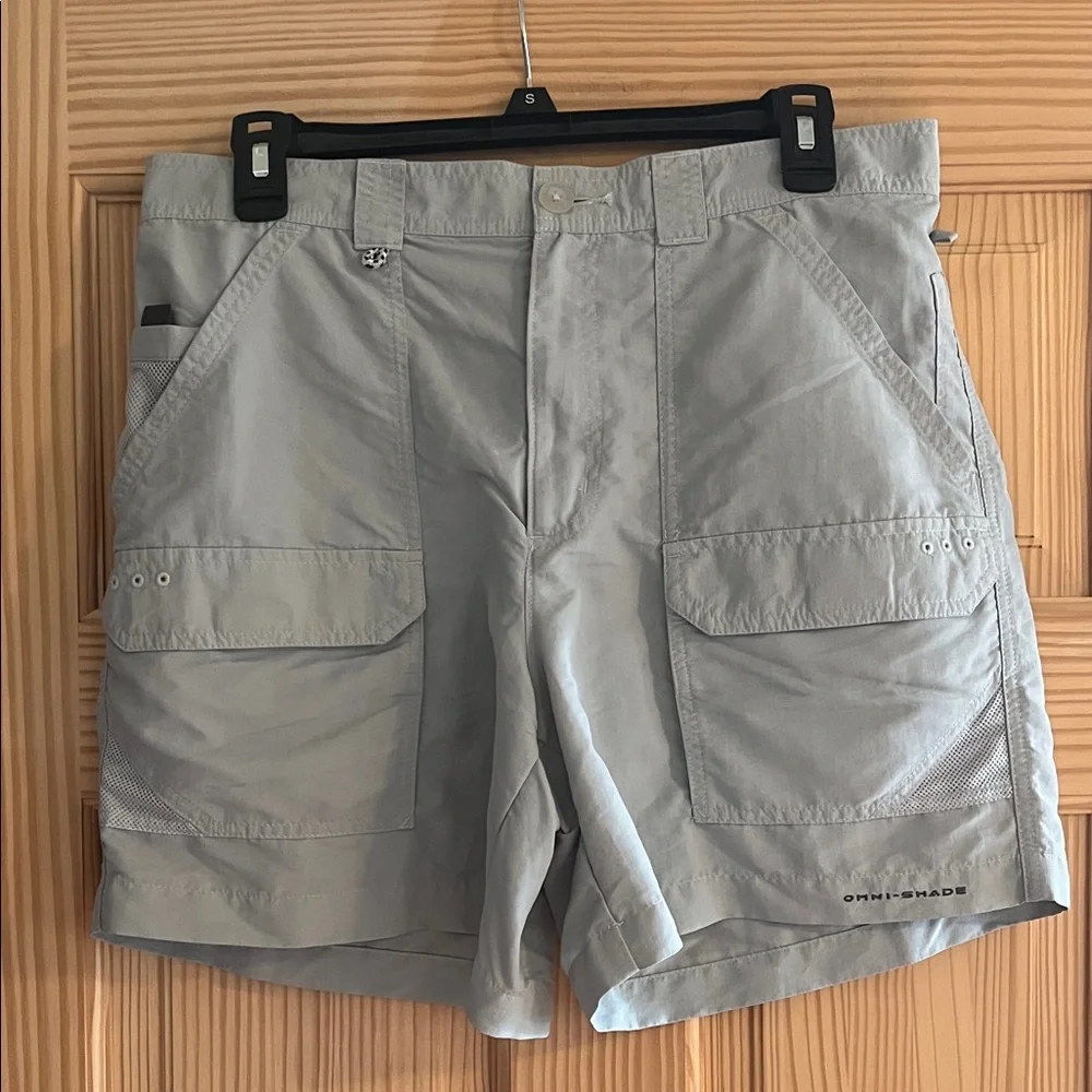 Columbia Sportwear Light Gray Omni Shade‎ Size 34